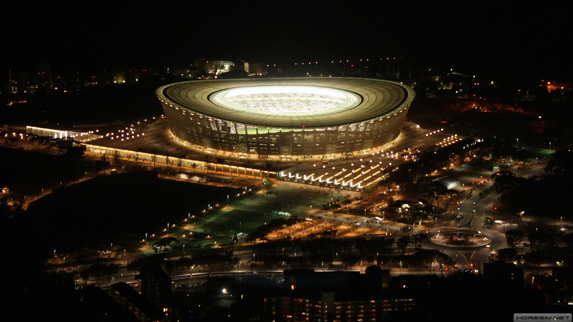 Стадион ночью. Maracana Stadium Night. Кейптаун (стадион). Стадион Бенфики ночью. Stadium Maracana at Night.