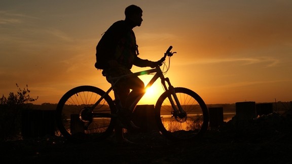 Günbatımı Bisiklet
