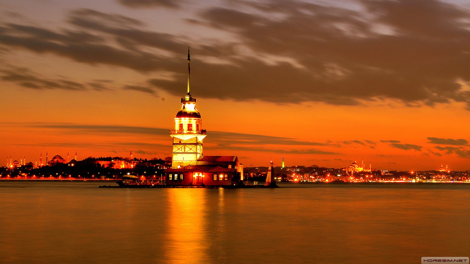 kız kulesi,istanbul,deniz,gece