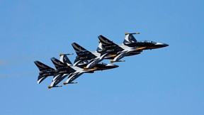 akrobasi timi,black eagles,güney kore,savaş uçağı,gökyüzü