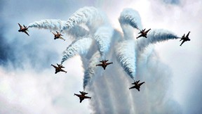 akrobasi timi,black eagles,güney kore,savaş uçağı,gökyüzü